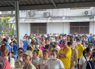 Photo Tour: Bustling Early Voting in Chonburi