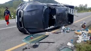 Car Overturns in Sattahip, Driver Suffers Minor Injuries