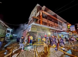 Donna anziana salvata da un incendio a Pattaya