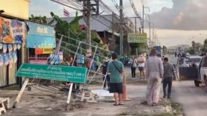 Chonburi Man Plows Motorbike into Street Sign and Dies