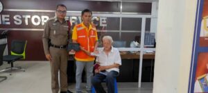 Pattaya Motorbike Taxi Rider Returns Lost Wallet with Almost 100,000 Baht to Foreign Tourist