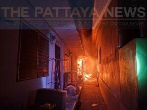 Early Morning Fire Brings Down Several Houses in Pattaya