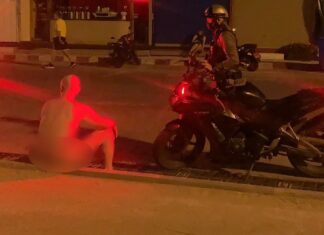 Naked Foreigner Found Wandering Around On Pattaya Beach