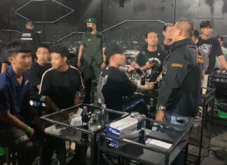 Полиция Паттайи провела рейд в ночном клубе и арестовала 8 предполагаемых наркоманов