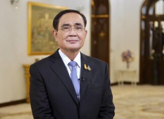 PM Prayut Bids Farewell to Defence Council with Good Spirits