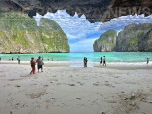 Tourists Flock to Maya Bay in Krabi After Reopening