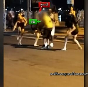 Brave Foreign Tourist Breaks Up Fight Among Transwomen in Pattaya and Sustains Injuries