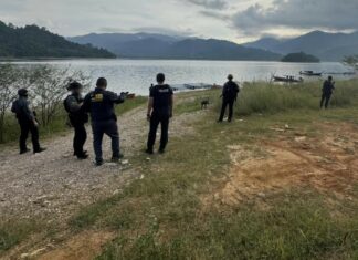 업데이트: 트랑 남부 산에서 경찰과 전투를 벌인 후 탈출한 죄수는 아직 살아있습니다.