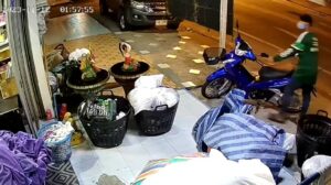 Motorbike Thief Strikes on Pattaya Soi Siam Country Club