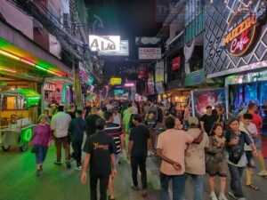 Top National Thailand Stories From the Past Week: Nightlife Closing Times Extended, and More