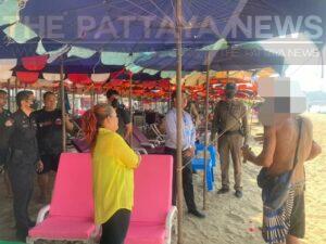 Two Foreign Tourists Arrested on Pattaya Beach for Refusing to Pay for Beach Chairs