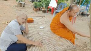 Monastic Mayhem: Former Monk Assaults Abbot at Pho Chai Temple in Udon Thani, Prompting Police Intervention