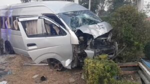Chonburi School Van Accident Injures Driver and Passengers