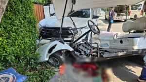 Na Jomtien Pickup Truck-Golf Cart Collision Leaves Two Foreign Tourists Injured