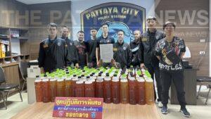 Pattaya Police Arrest Kratom Juice Vendor, Seize 122 Bottles in Illegal Sales Crackdown in Soi Buakhao