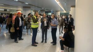 Suvarnabhumi Airport’s Automated People Mover Malfunctions, Passengers Transferred to Minibusses