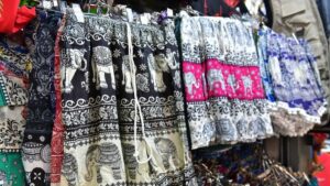 Thai Minister of Commerce Cracks Down on Illegal Import of Elephant Pants from China and Neighboring Countries