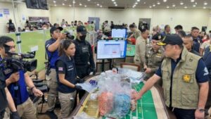 Deputy Prime Minister Anutin Leads Massive Gambling Den Raid Operation in Nonthaburi, Over 300 Gamblers Captured