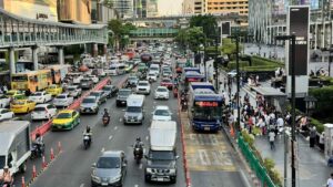 Bangkok Governor Cracks Down on Tuk-Tuk and Taxi Overcharging: Central World Traffic Woes Addressed