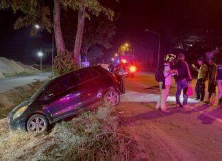 Two Cars Collide on Pattaya Road, Drivers Disappear Mysteriously