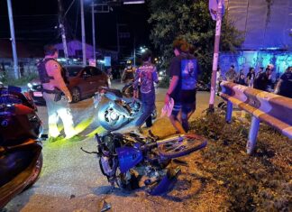 Cuatro motociclistas en Pattaya gravemente heridos tras chocar entre sí mientras huían de la policía