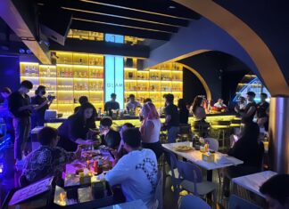 Fotoomvisning: GLAM PATTAYA AV TODD BAR åpner offisielt ved Walking Street Entrance