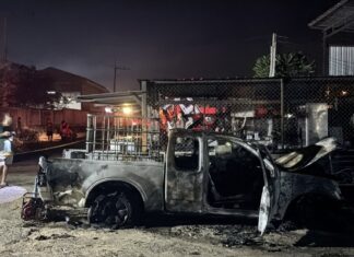 Сын, находящийся под воздействием наркотиков, поджег семейный грузовик недалеко от Паттайи и скрылся с места происшествия