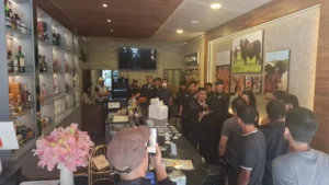Chiang Mai Police Raid Shop After British Tourists Mushroom Overdose Death