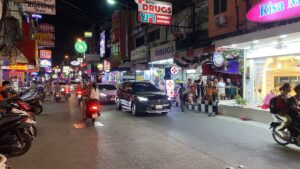 Foreigner Sets Off Firework on Christmas Night and Flees, Causing Fire and Injuries in Soi Buakhao