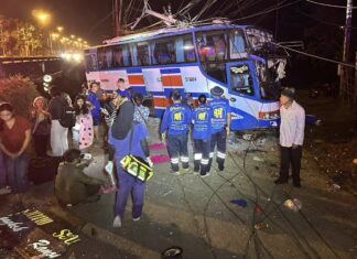 Thirty-Six People Injured Including Nine Americans in Phetchaburi Bus Crash