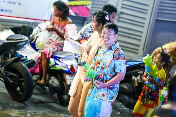 17130447118692813986386436101546-696x464