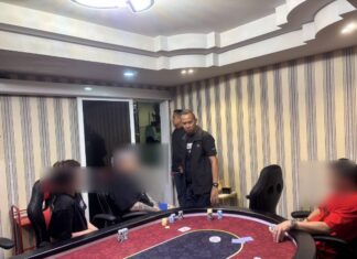 Police Raid Illegal Poker Club in Pattaya, Arrest 19 People Including Foreign Nationals