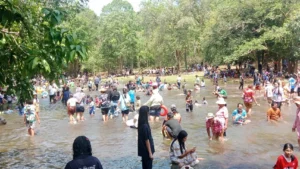 Thai National Parks Welcome Over 370,000 Visitors During Songkran Festivities
