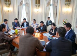 Thailands Tourism Targets Falter in 2025: PM Paetongtarn Calls for Urgent Action