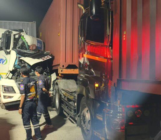 Multiple Large Trucks Collide on Highway Near Pattaya, No Injuries, Driver Says Religious Amulet Protected Him