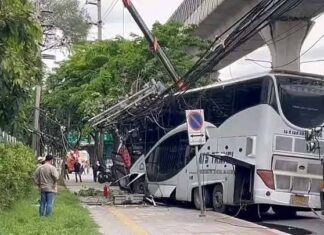 Tour Bus Crash in Bangkok Injures Over Ten People, Mostly Indian Foreign Exchange Students, Brake Failure Blamed