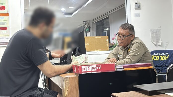 Американский турист подвергся нападению после предотвращения попытки карманной кражи двумя трансгендерными женщинами в Паттайе