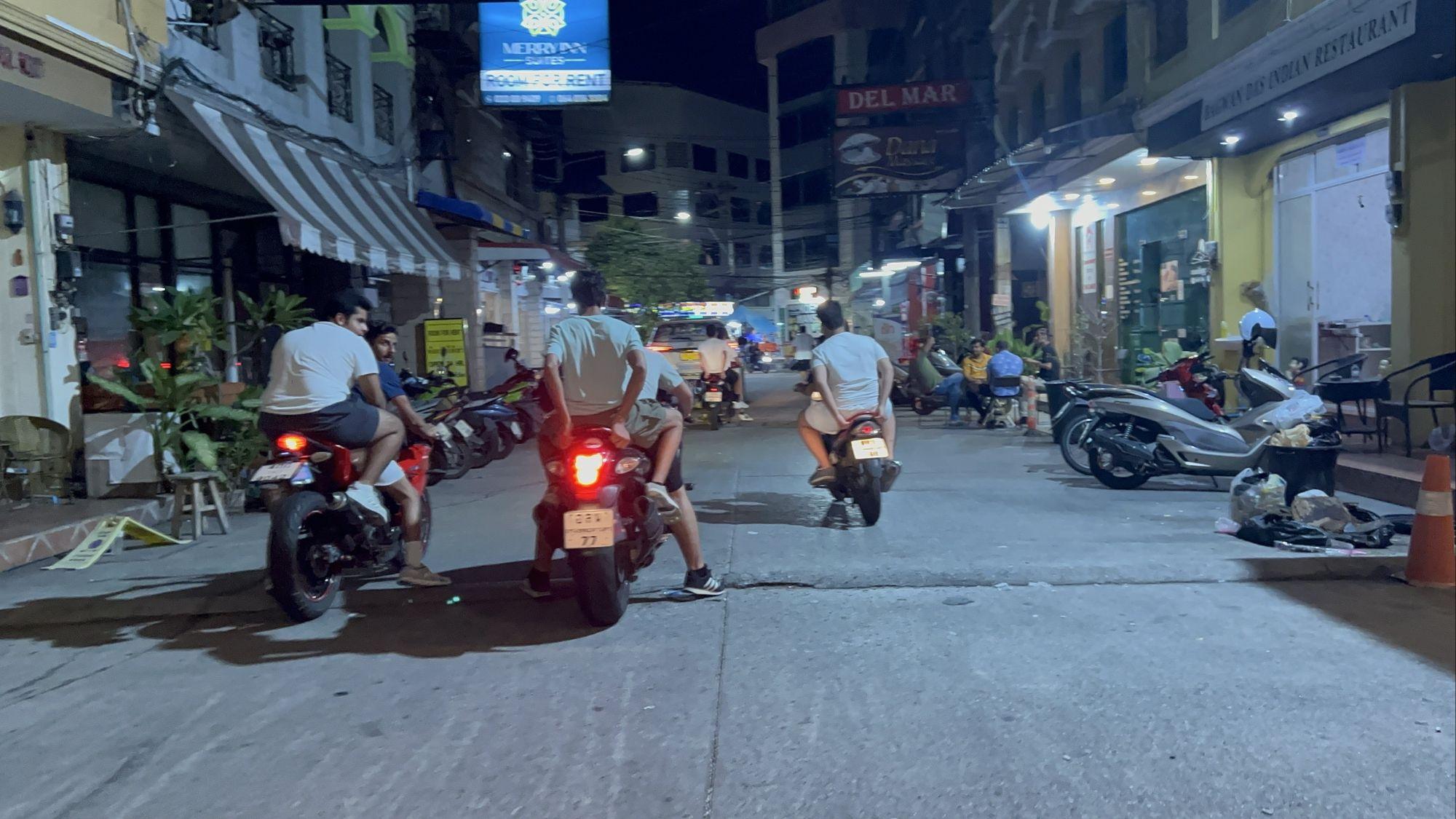 Kuwaiti youths' noisy bikes disrupt South Pattaya neighbourhood | News by Thaiger