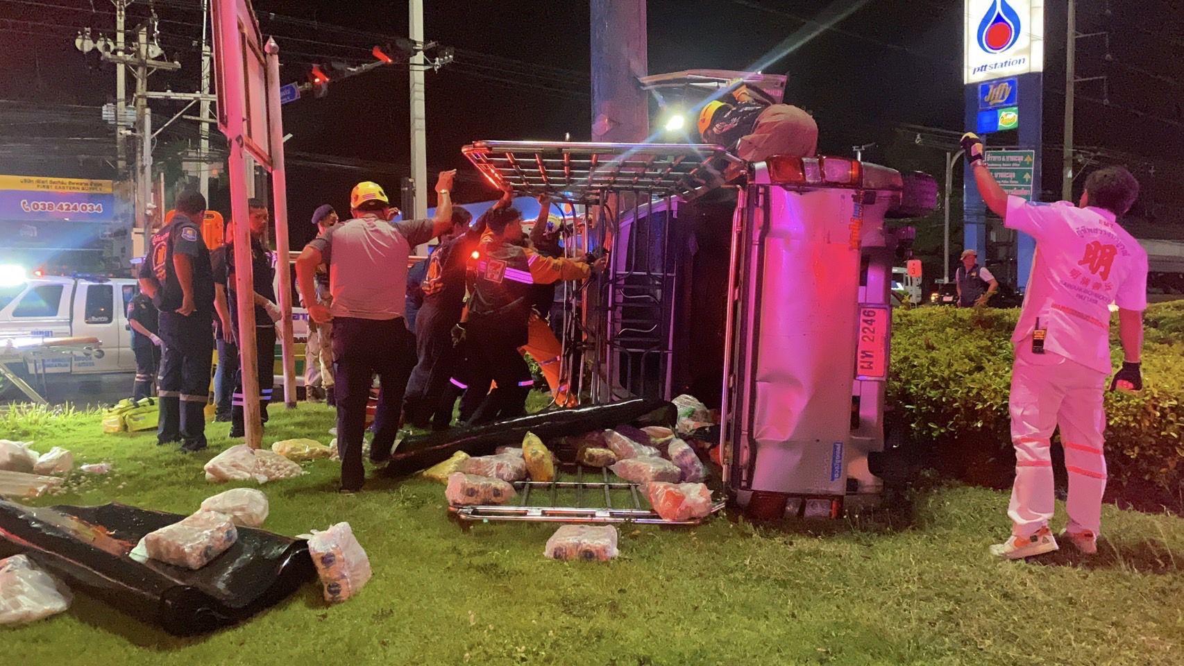 Pickup truck crash in Pattaya scatters meatballs on road | News by Thaiger