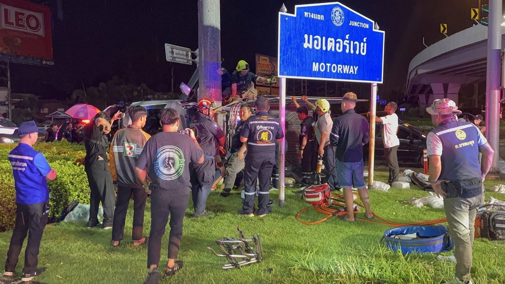 Pickup truck crash in Pattaya scatters meatballs on road | News by Thaiger