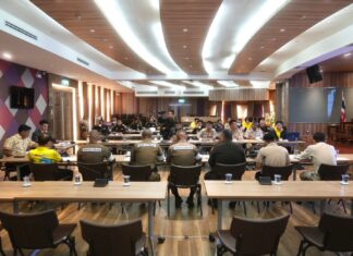 Pattaya affronta i problemi di inondazioni e traffico in una riunione strategica