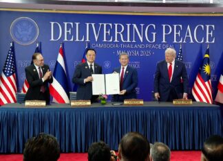 Thailand och Kambodja undertecknar gemensam deklaration för fred i Malaysia, övervakad av USA:s president Donald Trump