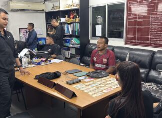 الشرطة تلقي القبض على لصّة سرقت أكثر من 200,000 ألف بات من متجر نودلز شهير في ناكلوا