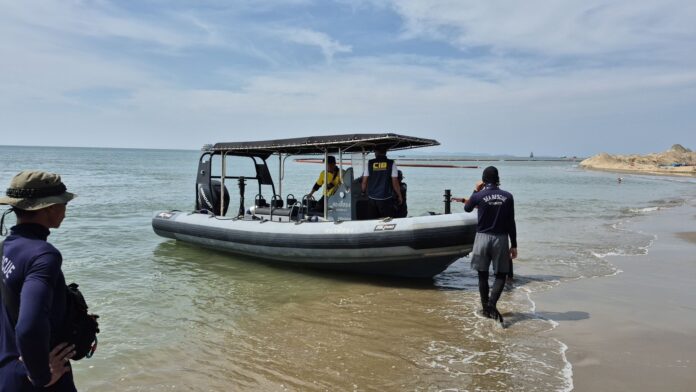 Российский турист, упавший с лодки в заливе Паттайи, найден мертвым после двухдневных поисков в водах Паттайи