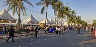 パタヤ花火大会で巧妙なブースレンタル詐欺師に騙されたと複数の業者が報告