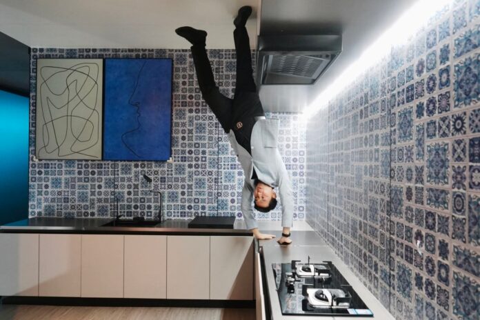 Паттайя приветствует новый футуристический ориентир, поскольку Куб Пространства и Времени официально открывается в Центральной Паттайе