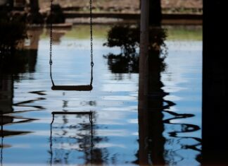 Thailändska ungdomar leder uppmaningen till brådskande, inkluderande klimatåtgärder inför COP30