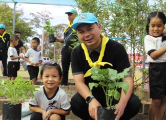 أقامت بلدية منطقة تاكيان تيا احتفالًا وطنيًا بمناسبة ذكرى ميلاد جلالة الملك بوميبول أدولياديج العظيمة واليوم الوطني وعيد الأب 2025