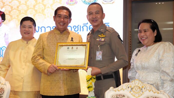 Паттайя чествует примерных отцов страны за 2025 год в рамках национального Дня отца