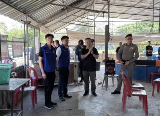 Les autorités ont mené un raid contre un tripot clandestin dans la région de Pattaya ; les joueurs se sont dispersés dans la panique et 22 personnes ont été arrêtées.